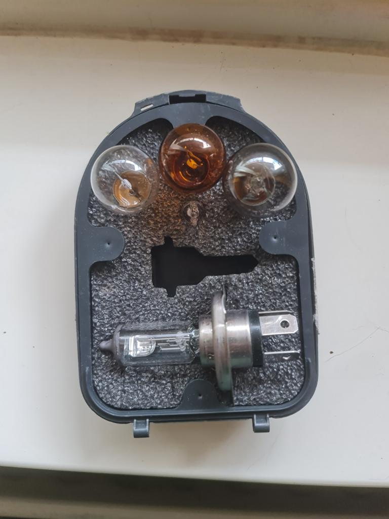 Autolampen set Citroën: H4 koplamp en diverse signaallampen, Ophalen of Verzenden, Citroën