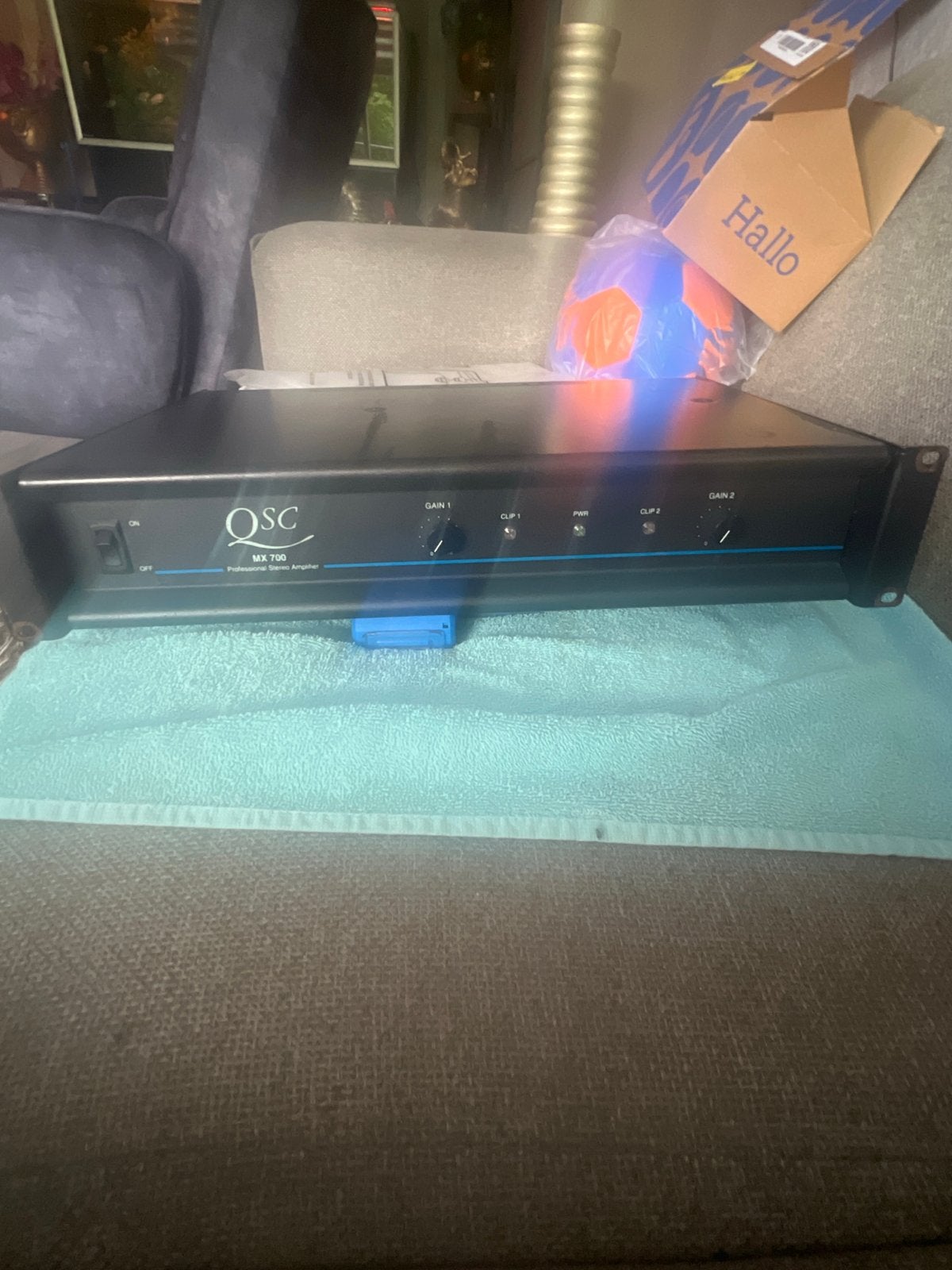 QSC MX 700 Professionele Stereo Versterker, Gebruikt, 120 watt of meer, Stereo, Ophalen