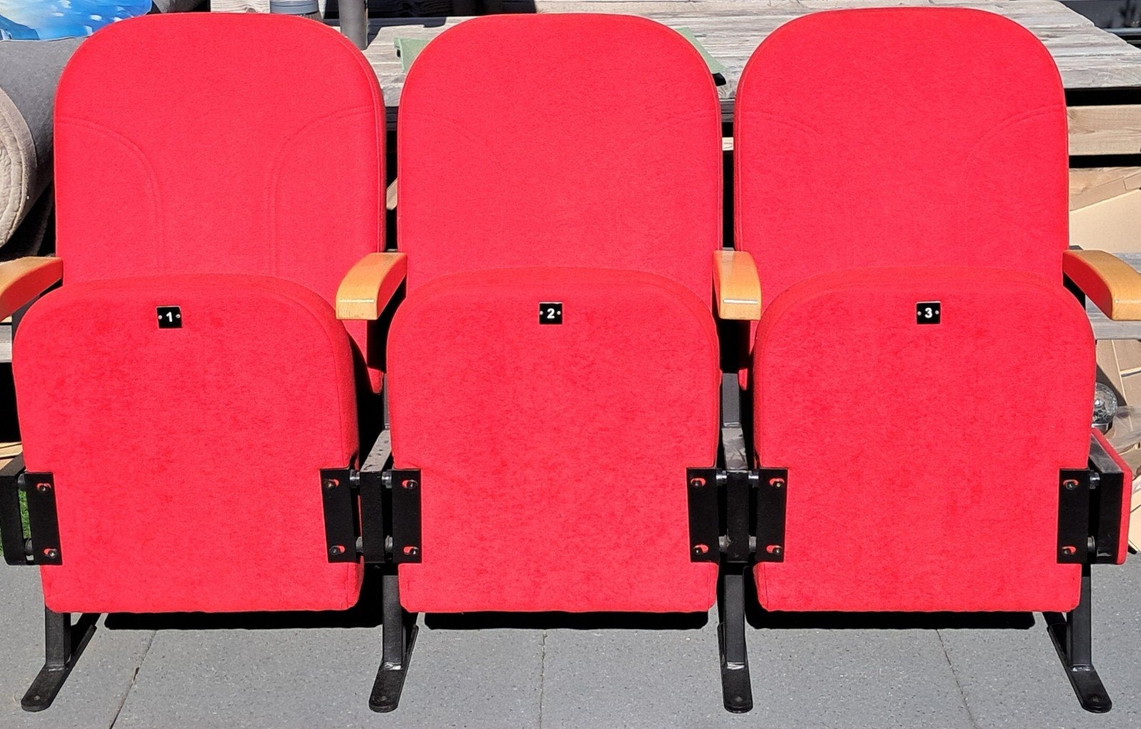 bioscoop stoelen, Drie, Vintage, Ophalen of Verzenden, Zo goed als nieuw