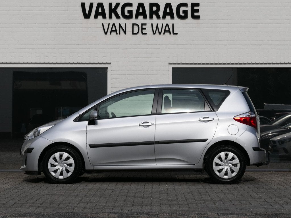 Toyota Verso-S 1.3 VVT-i Aspiration | 1e eigenaar | NAP | Tr, Auto's, Toyota, Euro 5, Stof, Gebruikt, 4 cilinders