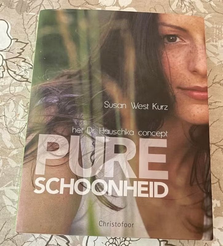Boek Susan West Kurz Pure - Schoonheid, Boeken, Ophalen of Verzenden, Zo goed als nieuw, Susan West Kurz