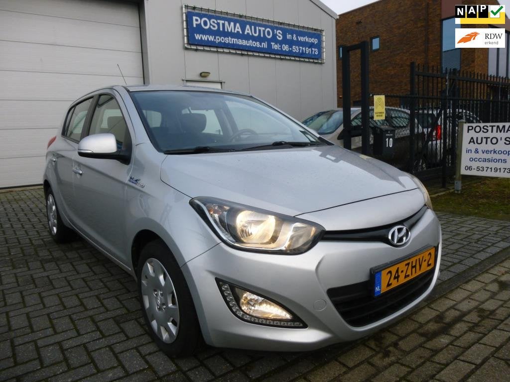 Hyundai I20 1.2i i-Motion, airco, 46.000 km. NAP !, Gebruikt, 31 €/maand, 4 cilinders, Origineel Nederlands
