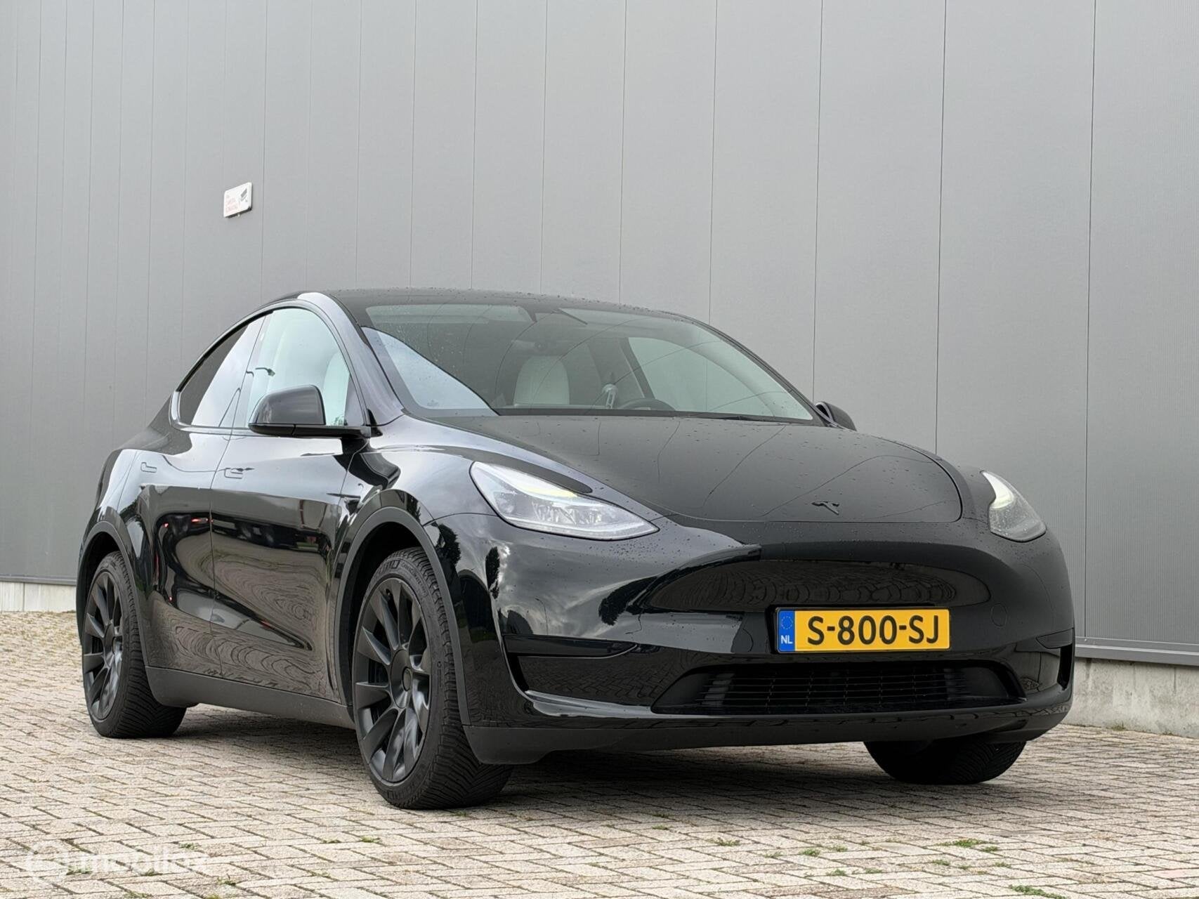 Foto 15 van Tesla Model Y Standard Range LFP | wit interieur | SOH 94%