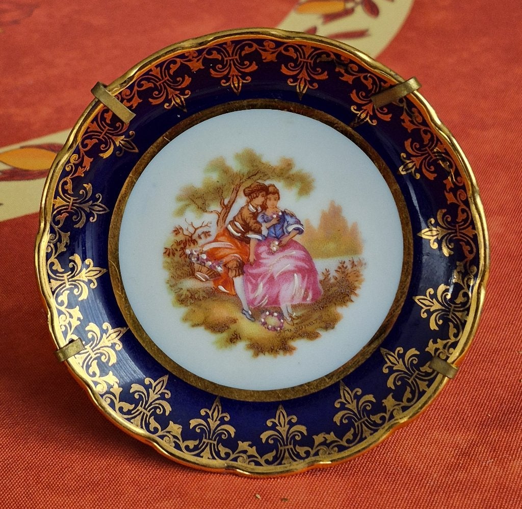 Mooi Limoges bordje met houder, Ophalen of Verzenden