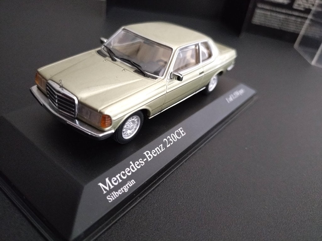 Mercedes-Benz 230 CE (W123), Minichamps, Lim.Edition, 1977, Ophalen of Verzenden, Zo goed als nieuw, Auto, MiniChamps