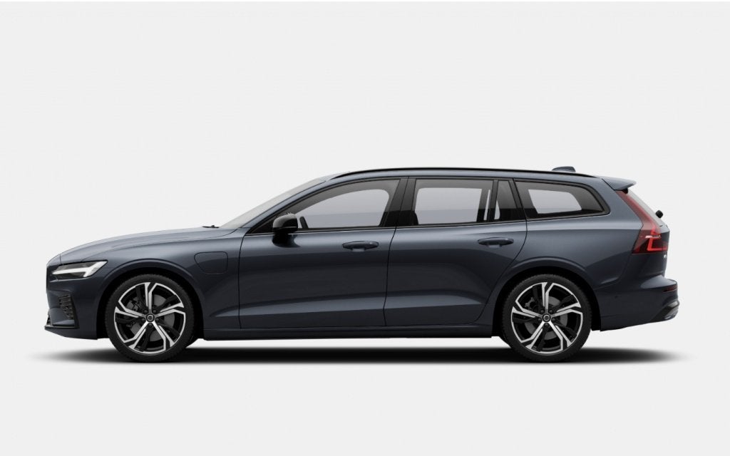Volvo V60 2.0 T6 AWD + Dark | DIRECT LEVERBAAR | (bj 2026), Auto's, Volvo, Automaat, Lichtsensor, 1969 cc, Blauw