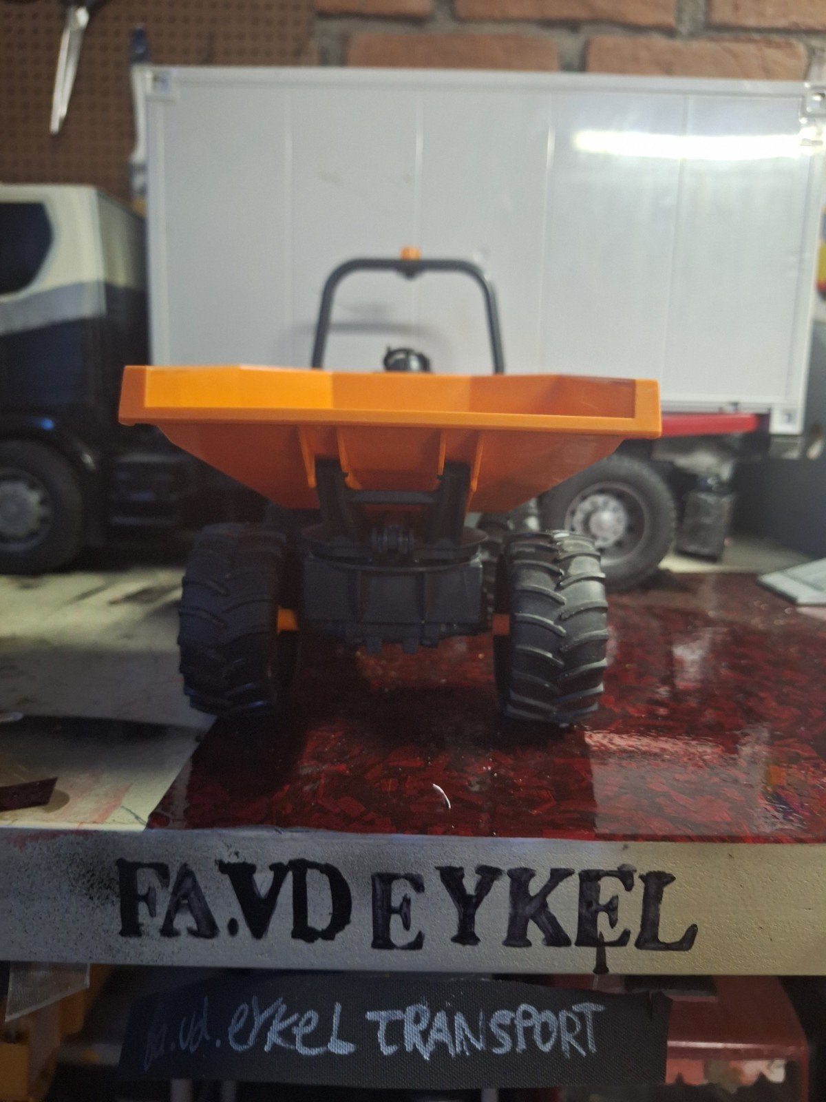 Bruder AUSA Dumper, Ophalen of Verzenden, Zo goed als nieuw