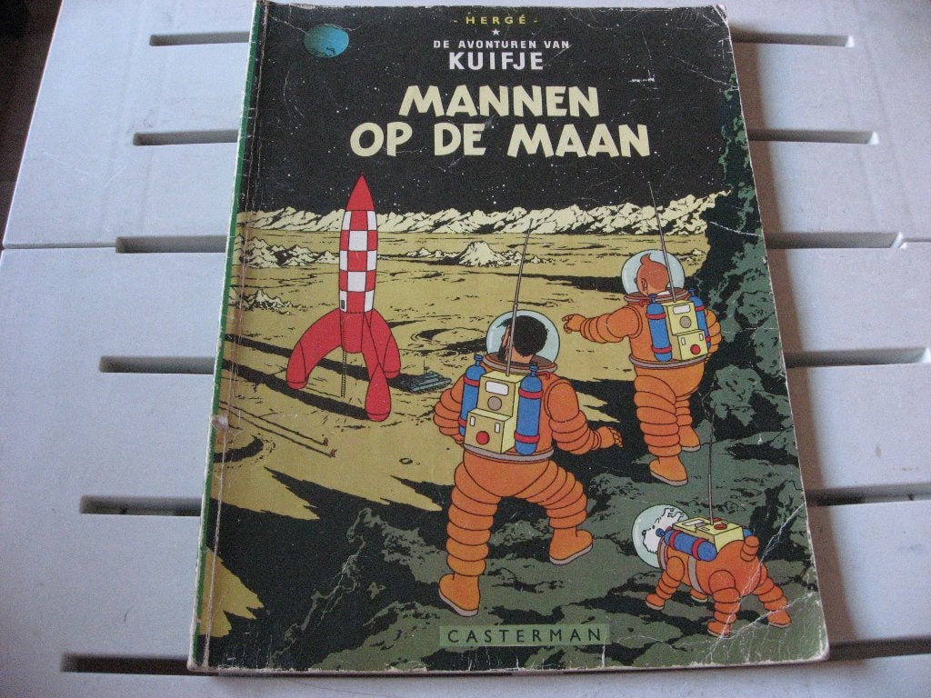 Kuifje Mannen op de maan stripboek, Boeken, Stripboeken, Gelezen, Eén stripboek, Hergé ,Casterman, Ophalen of Verzenden