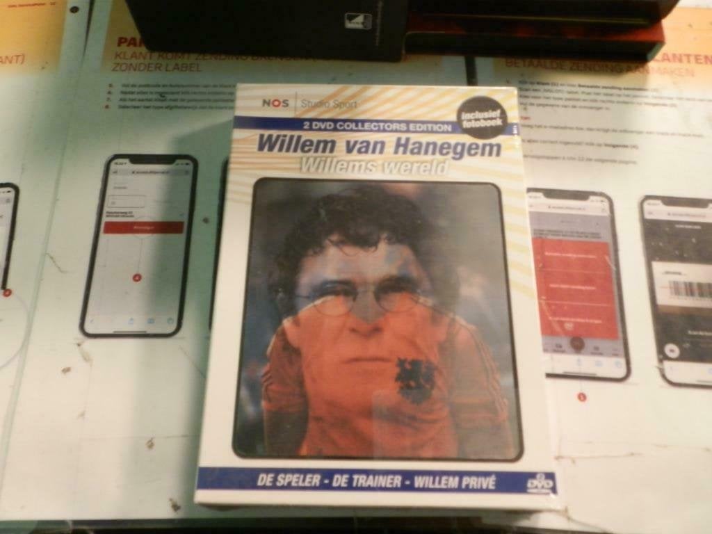 Willem van Hanegem Willems wereld deluxe box incl fotoboek, Verzamelen, Sportartikelen en Voetbal, Ophalen of Verzenden, Nieuw