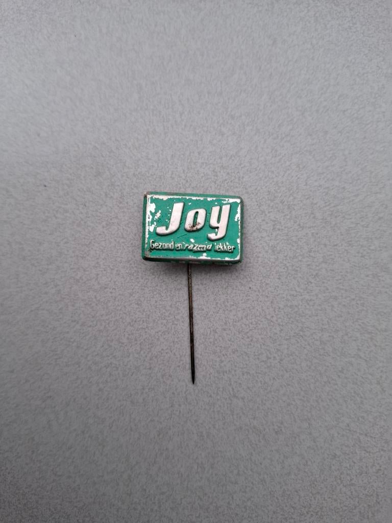 Vintage speldje pin prikker steekspeld Joy, Ophalen of Verzenden, Gebruikt