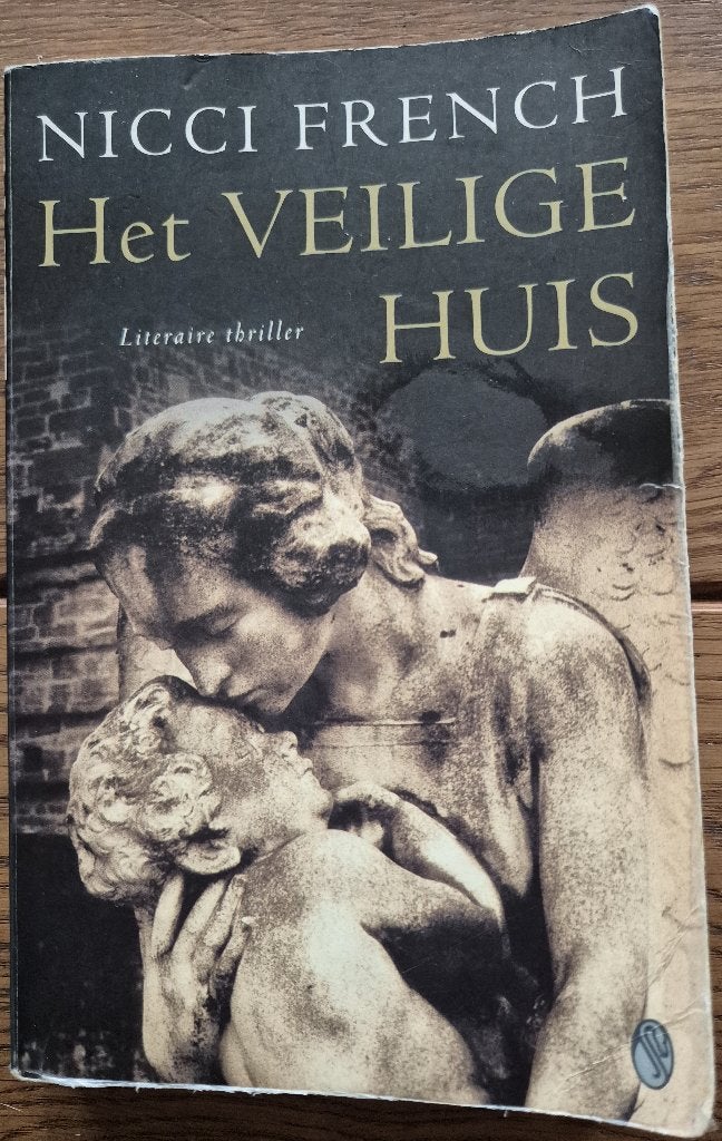 Boek Het veilige huis van Nicci French, Ophalen of Verzenden, Gelezen, Nicci French