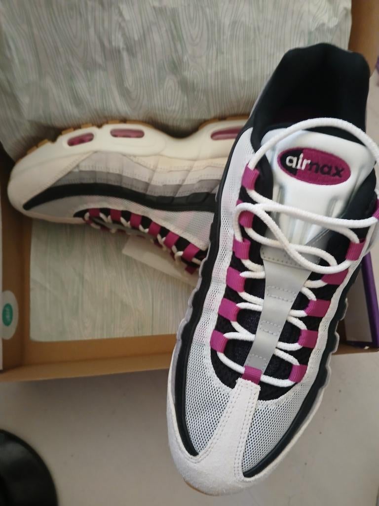Nike SB Air Max 95 - maat 46 Nieuw in doos, Wit, Nike, Nieuw, Ophalen of Verzenden