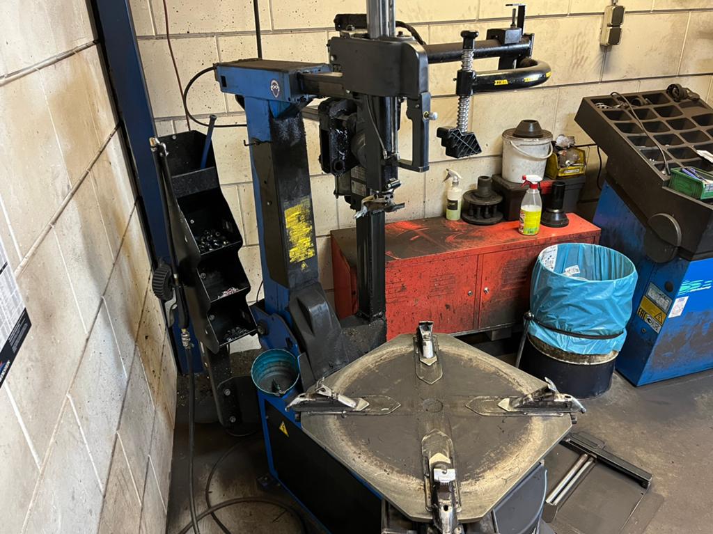 HOFMANN BANDENAPPARAAT DEMONTEERMACHINE, Auto diversen, Autogereedschap, Ophalen