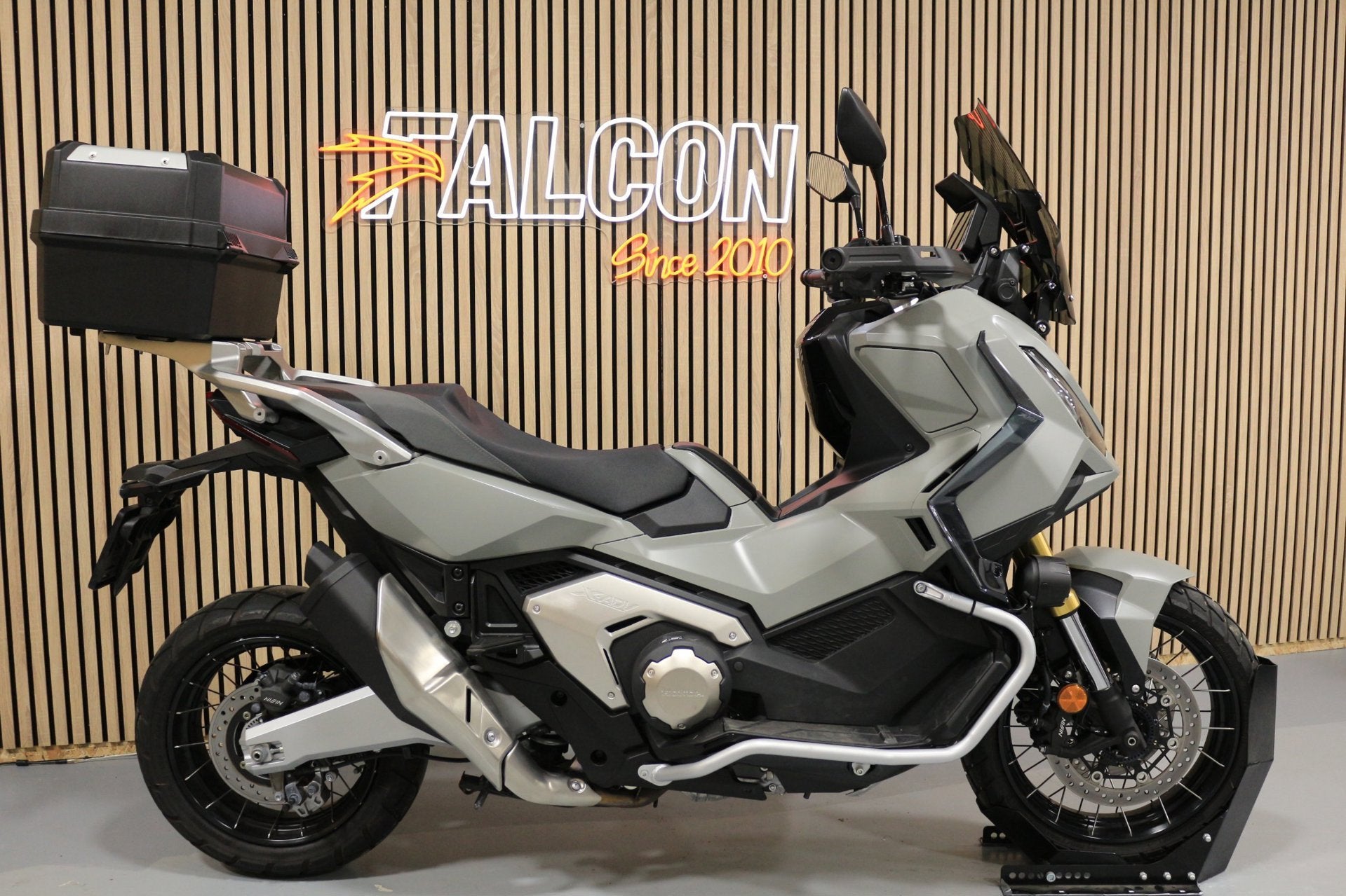 Honda NC 750 X-ADV - 2025 - Valbeugels - Mistlampen - Nieuws, Rivium Boulevard 222A
2909 LK  Capelle aan den Ijssel, NL, Scooter