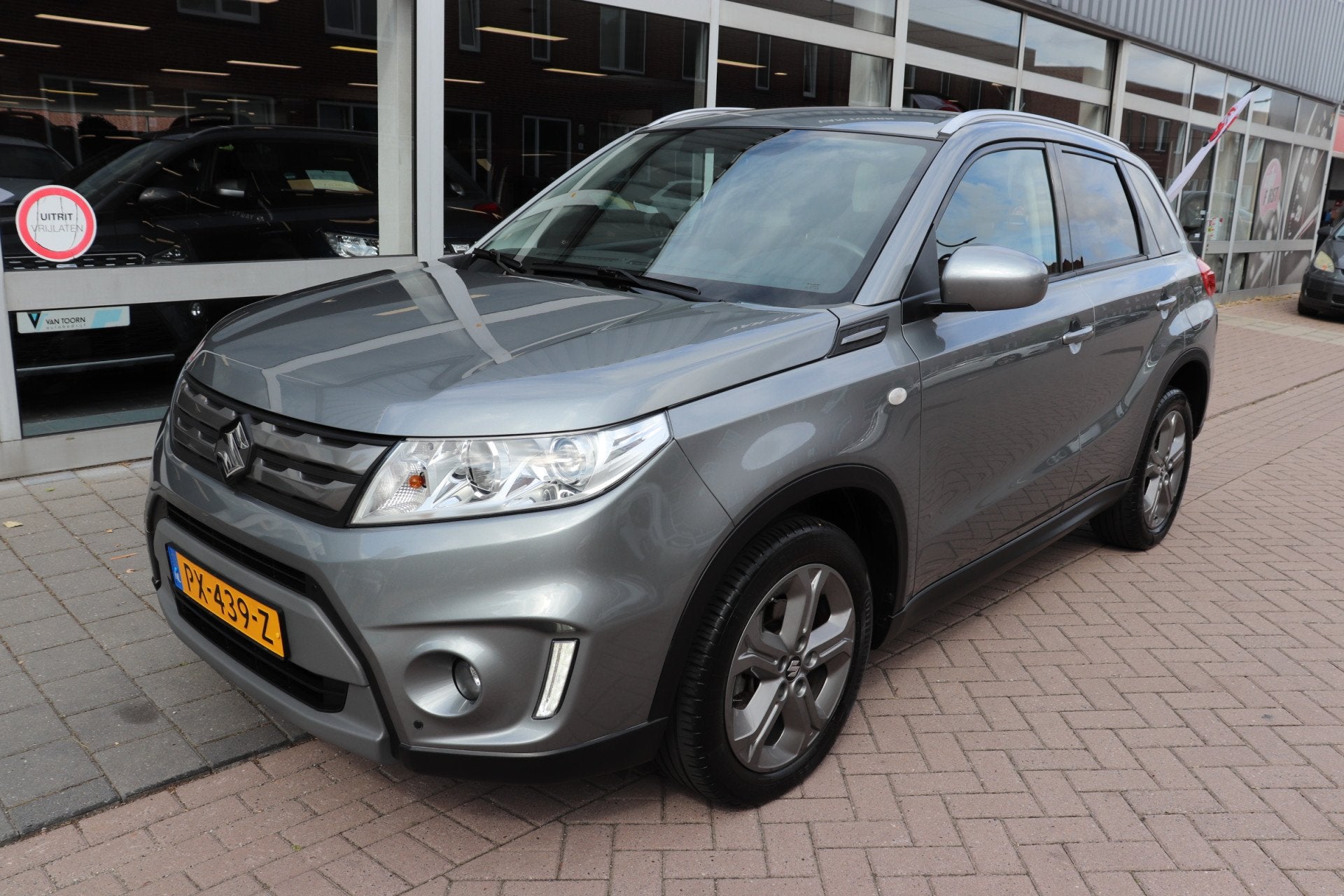 Suzuki Vitara 1.6 Exclusive Automaat. Eerste eigenaar dealer, Auto's, Stof, Gebruikt, 4 cilinders, 1095 kg