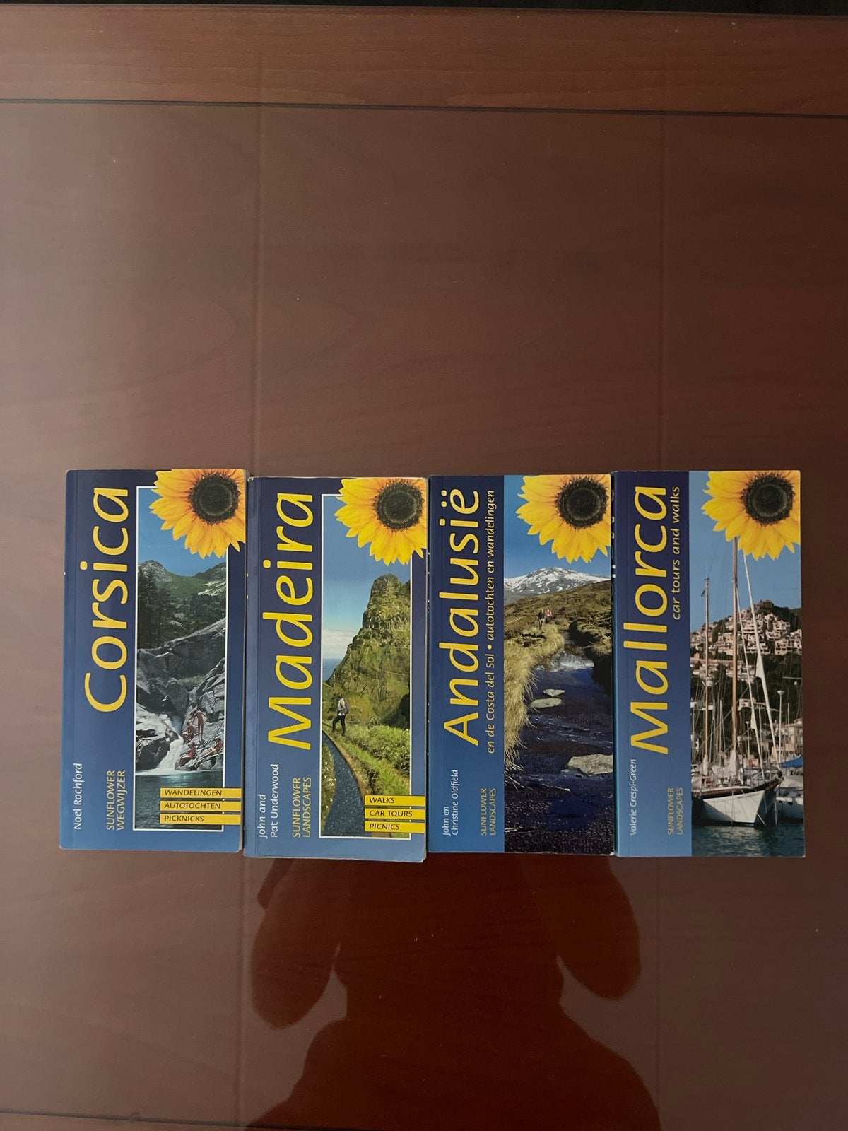Reisgidsen Sunflower Landscapes: Corsica, Madeira, Andalusië, Overige merken, Europa, Ophalen of Verzenden, Zo goed als nieuw