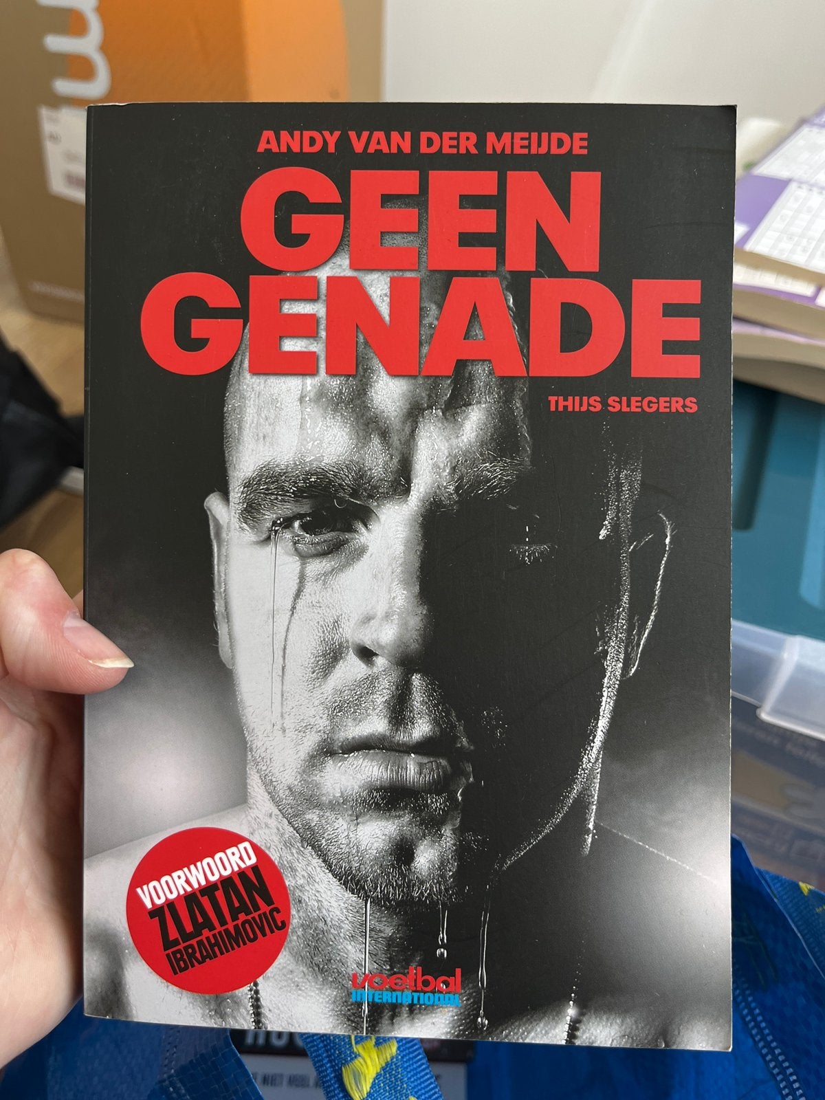 Geen Genade - Andy van der Meijde (Voetbalbiografie), Ophalen of Verzenden, Gelezen, Sport