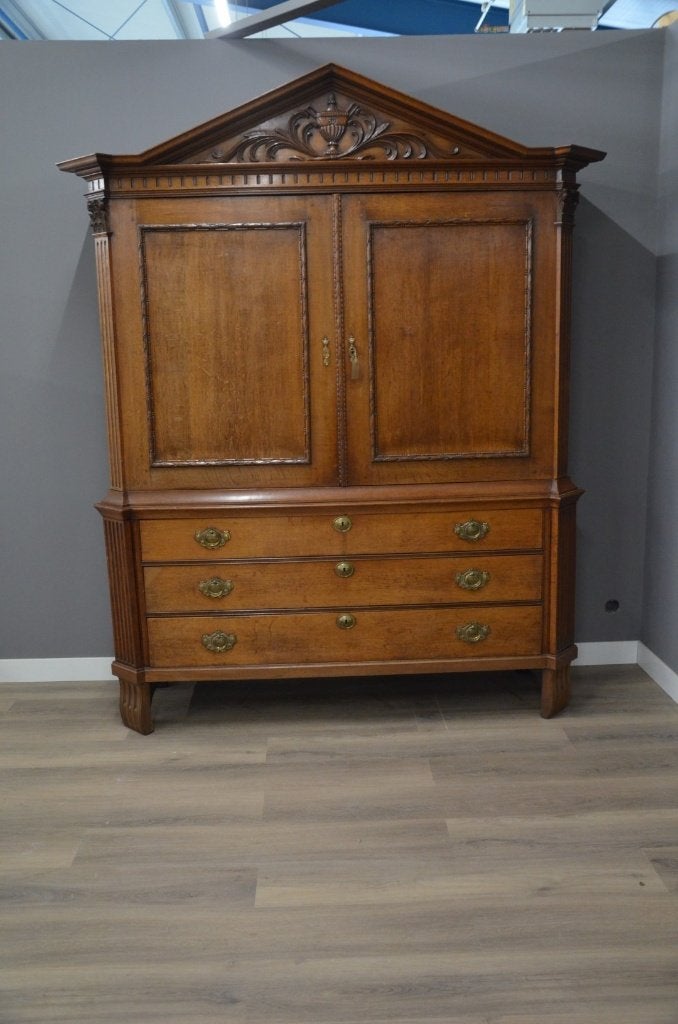Antiek kabinet met openslaande knieën en verborgen lades, Antiek en Kunst, Ophalen of Verzenden