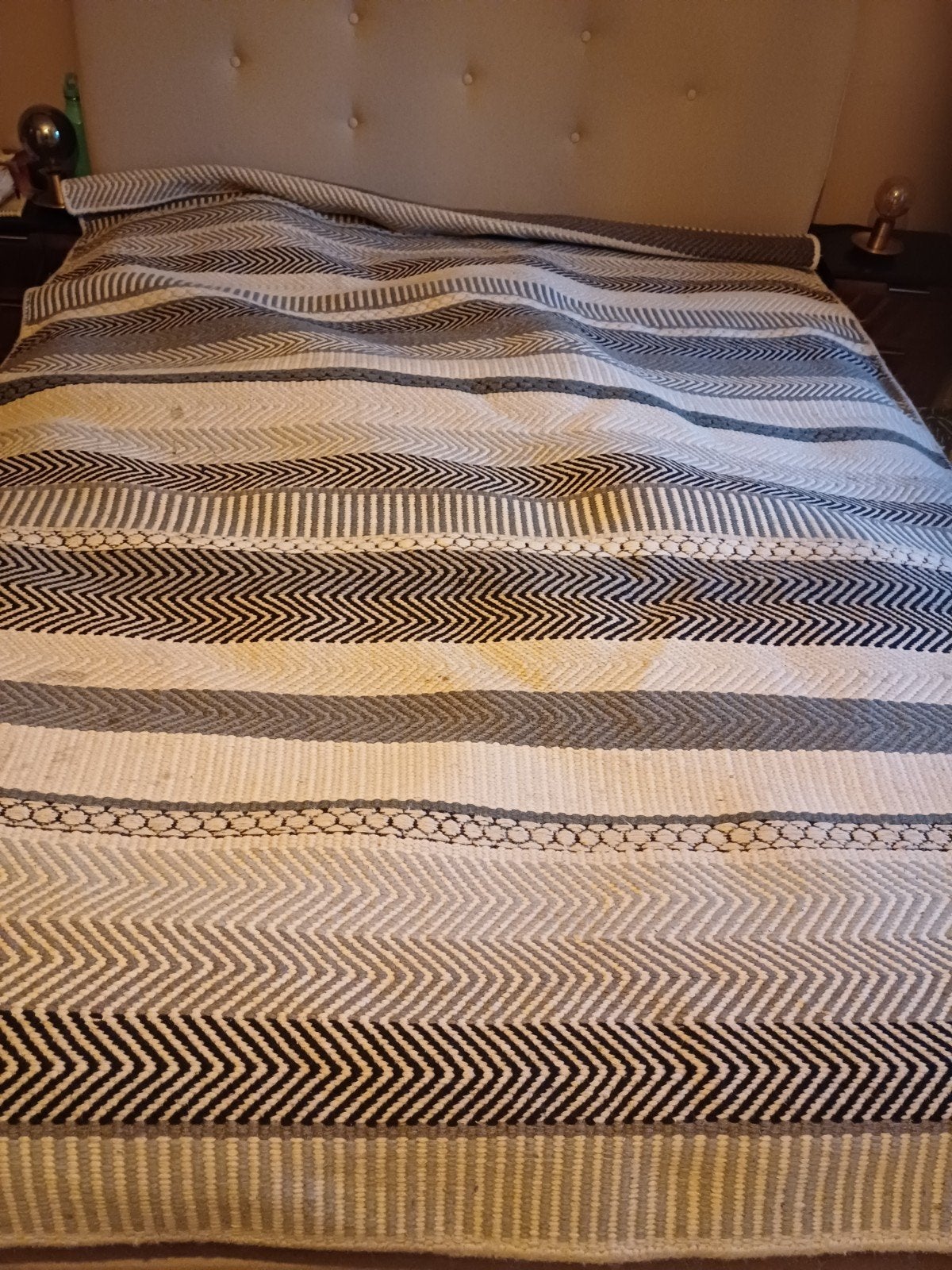 Vloerkleed 230x170 cm - Grijs/Zwart/Wit gestreept, Ophalen, Zwart, Gebruikt, 150 tot 200 cm