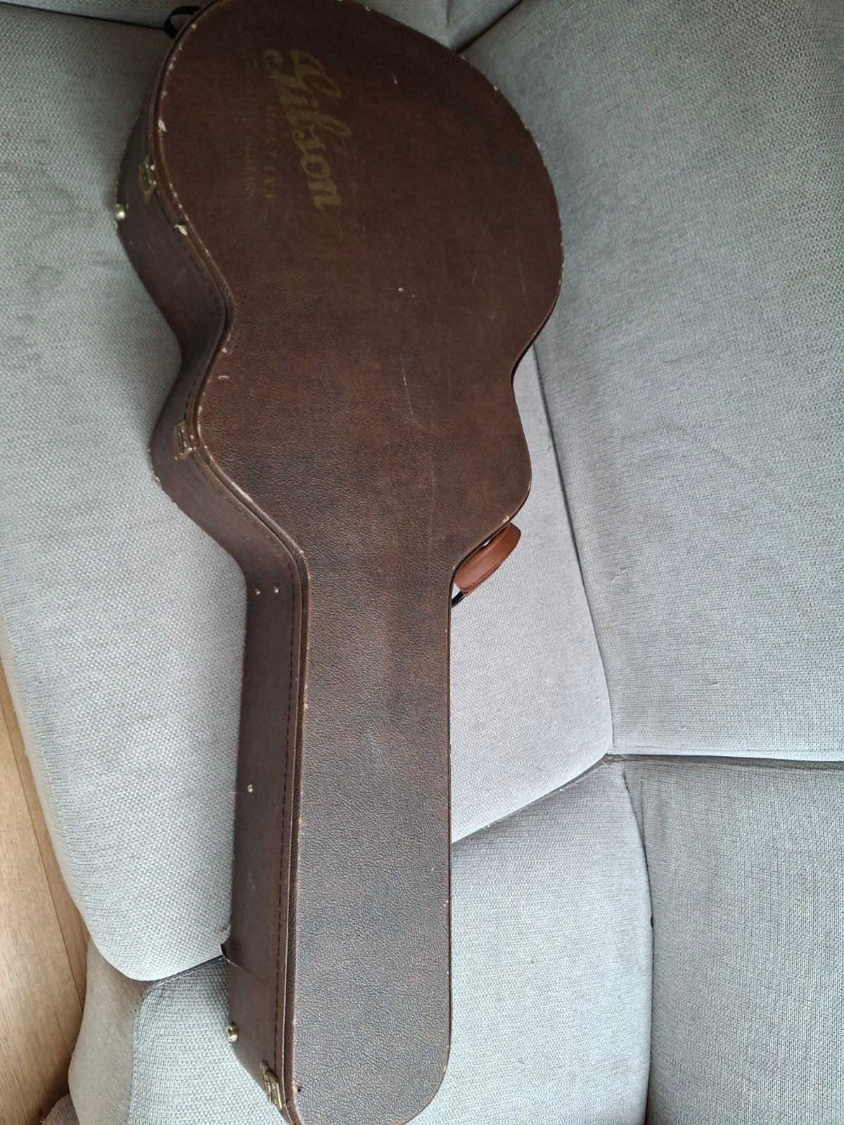Foto 11 van Gibson J-100  xt 2004 met element en koffer