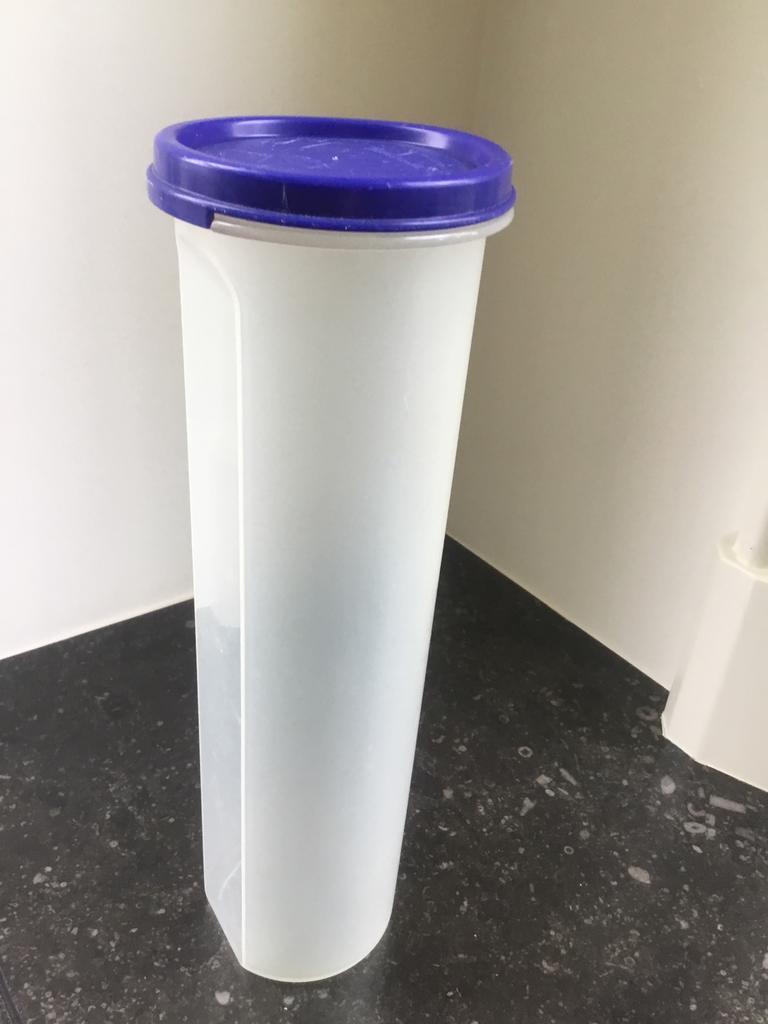 Tupperware, spaghettibus, ruimtespaarder, Ophalen of Verzenden, Gebruikt, Bus of Trommel