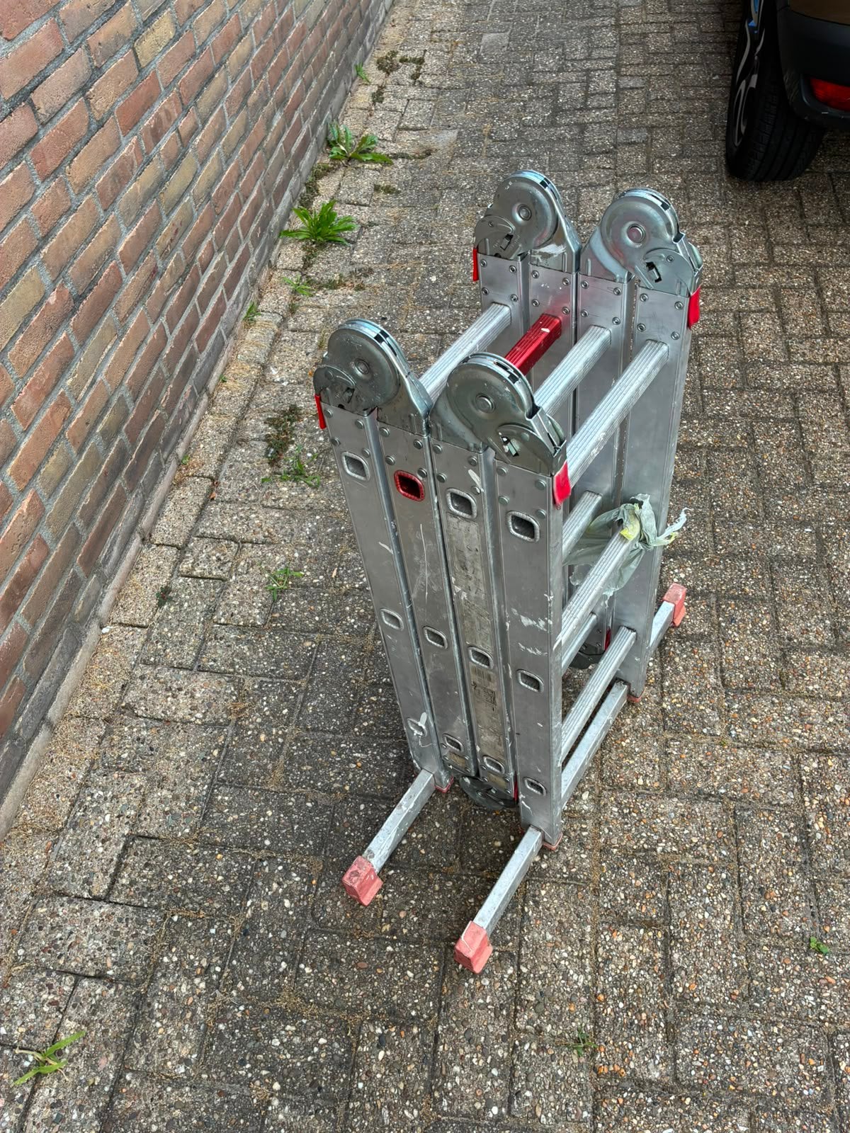 Stevige multifunctionele vouwladder, Ophalen, Zo goed als nieuw, 2 tot 4 meter