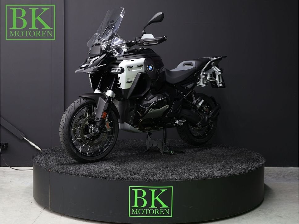 BMW R 1300 GS ADVENTURE Akrapovic | BTW Motor, 2 cilinders, Motorrijbewijs A, Bedrijf, Onbekend