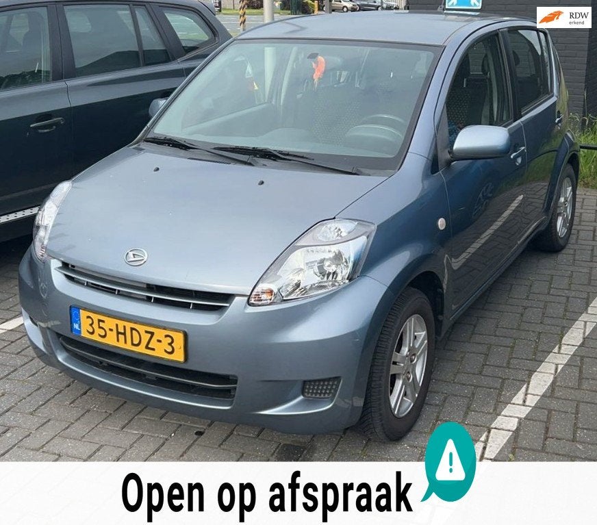 Daihatsu Sirion 2 1.3-16V Exclusive AUTOMAAT 5DRS HOGE INSTA, Auto's, Daihatsu, Stof, Gebruikt, 31 €/maand, 4 cilinders