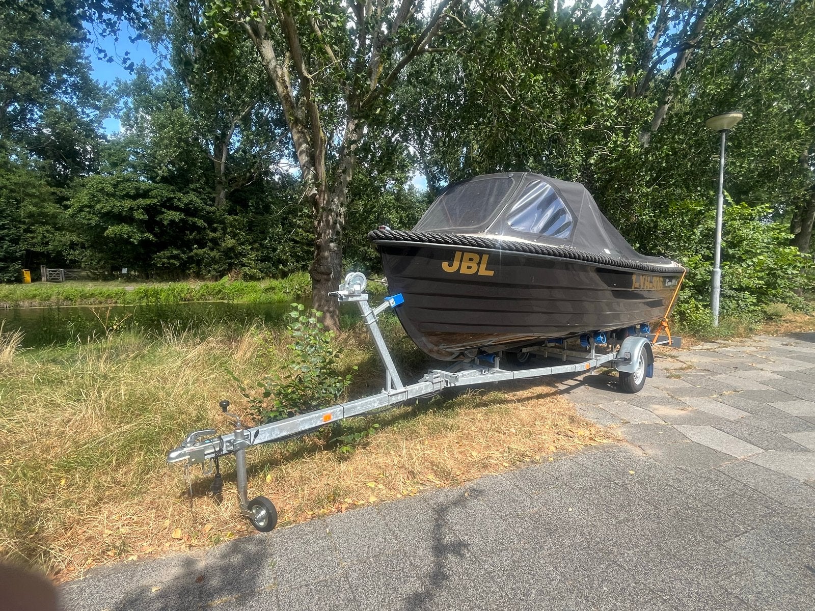 Prachtige sloep met nieuwe motor en trailer, Ophalen of Verzenden, Zo goed als nieuw, Buitenboordmotor, Trailer