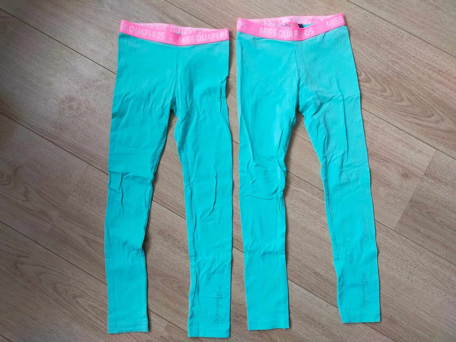 Zgan! 2x mooie groene leggings van Quapi! Mt 110/116

€6 p/s, Kinderen en Baby's, Kinderkleding | Maat 110, Broek, Meisje, Ophalen of Verzenden