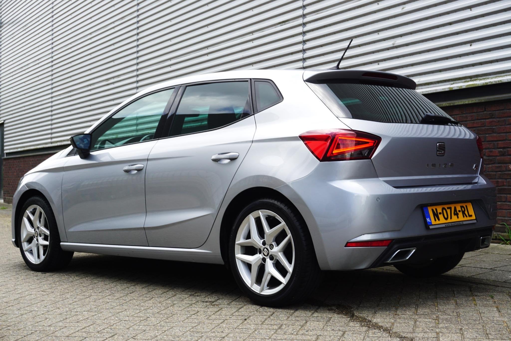 SEAT Ibiza 1.0 TSI FR Business Intense/Leer-Alcantara/Carpla, Auto's, Stof, Ibiza, Bedrijf, Handgeschakeld