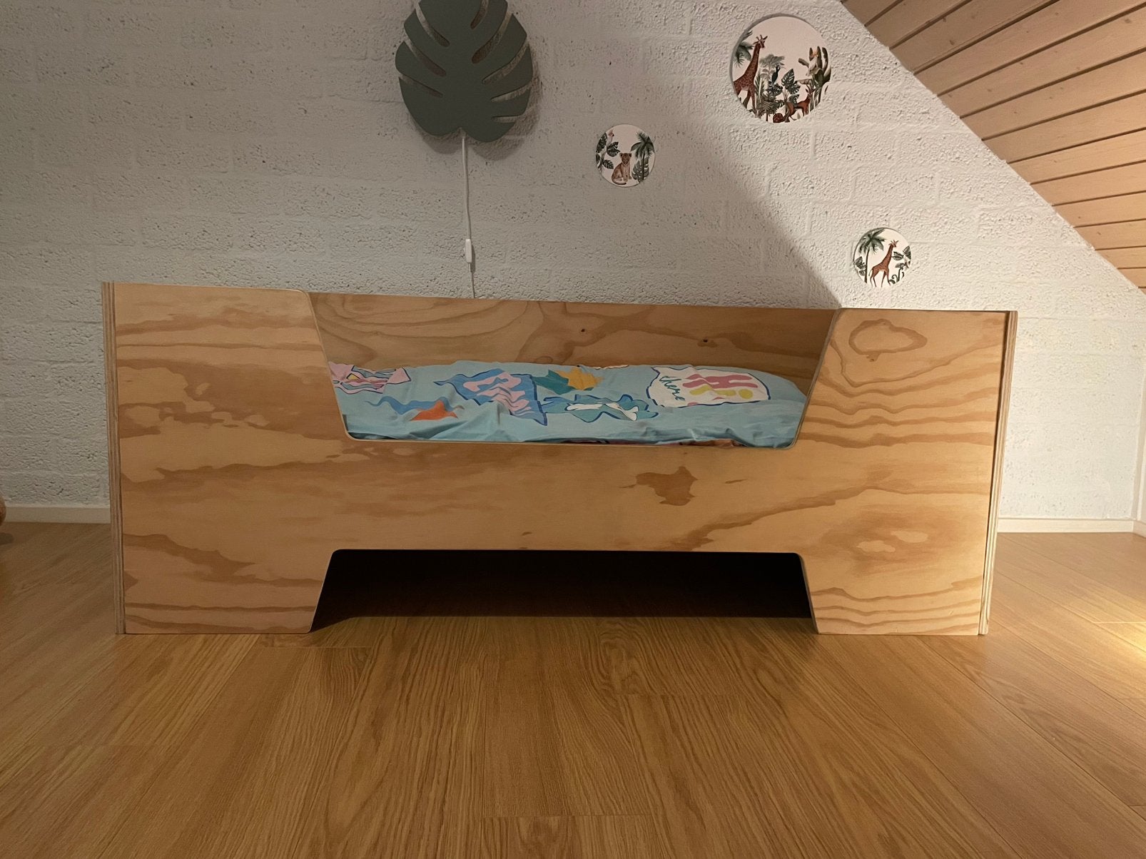 IN PRIJS VERLAAGD Peuterbed incl matras te koop!, 70 tot 85 cm, 140 tot 160 cm, Zo goed als nieuw, Ophalen