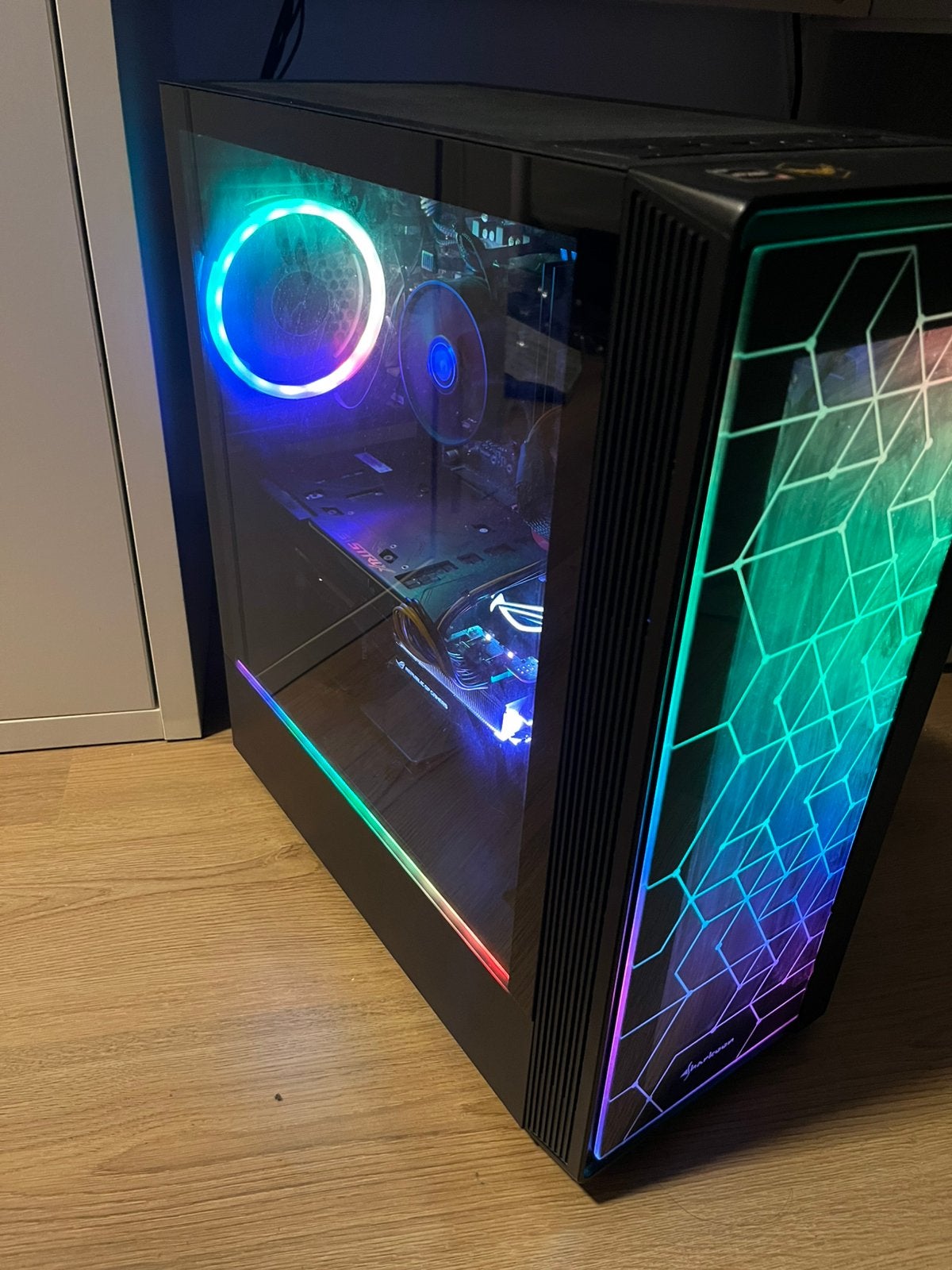 Game pc met Ryzen 2600 en RTX 2080 ti, Virtual Reality, Ophalen of Verzenden, Zo goed als nieuw, SSD