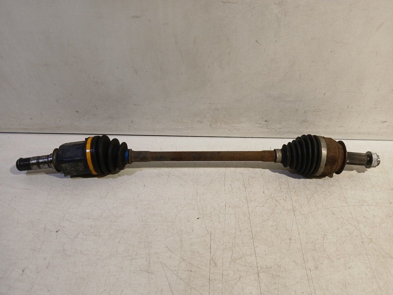 Aandrijfas rechts voor Subaru Impreza, Auto-onderdelen, Subaru, Onderdelen@venauto.nl, Van der Ven Autorecycling B.V., Gebruikt
