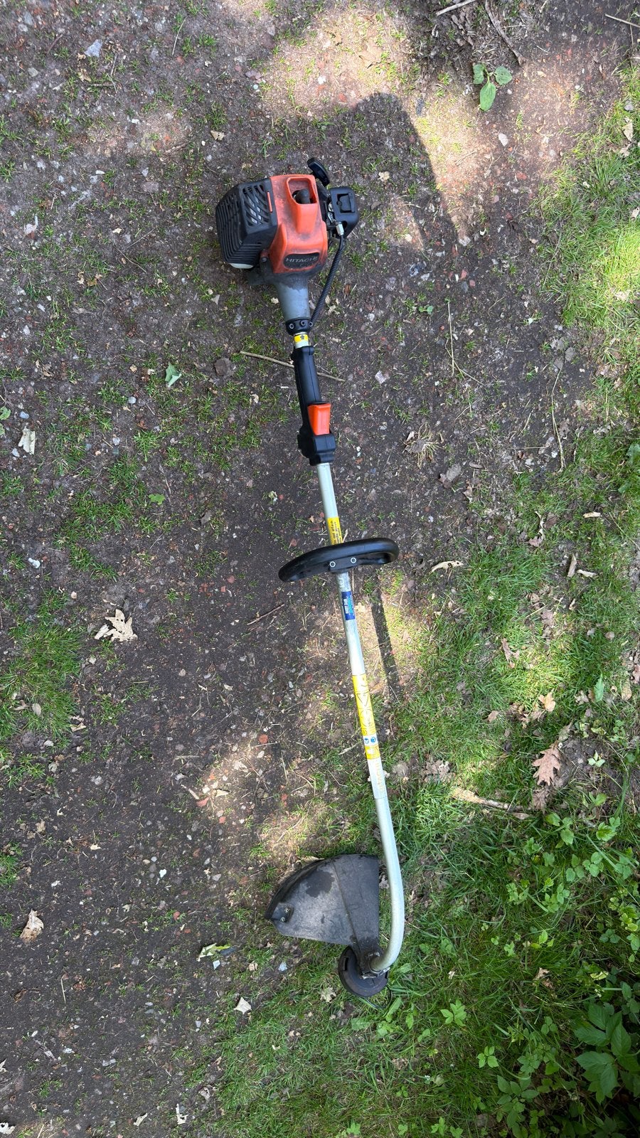 Hitachi GG22EAB Benzine Bosmaaier Grastrimmer, Tuin en Terras, Bosmaaiers, Gebruikt, Benzine, 30 tot 50 cm, Ophalen