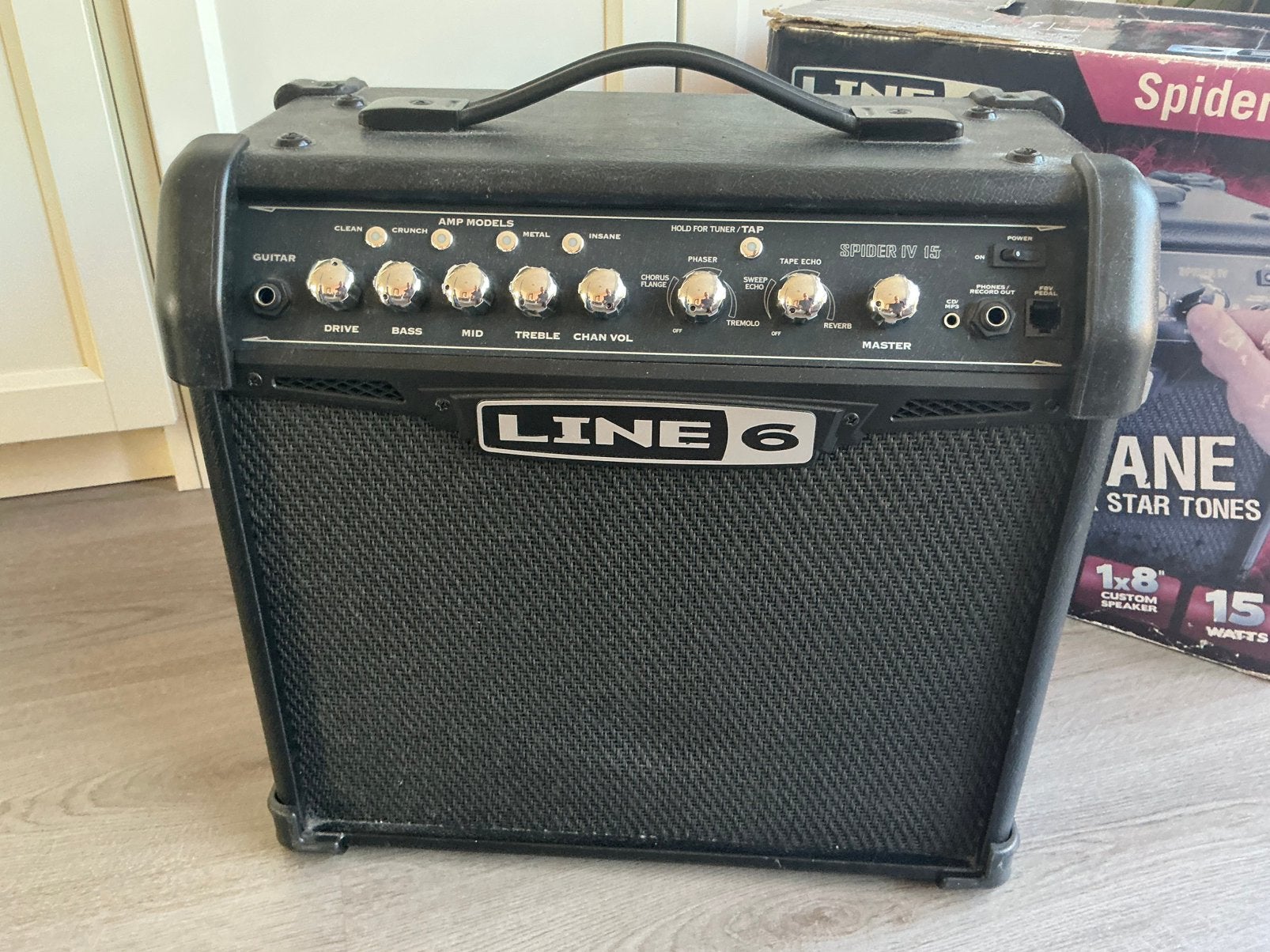 Line 6 Spider IV 15 watt - gitaar versterker met multieffect, Ophalen of Verzenden, Zo goed als nieuw