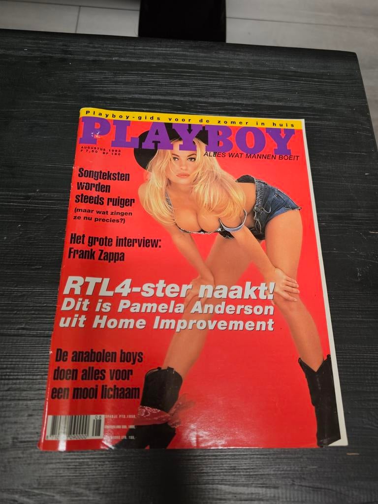 Playboy Augustus 1993 - Pamela Anderson cover, Ophalen of Verzenden, Gelezen, Overige typen