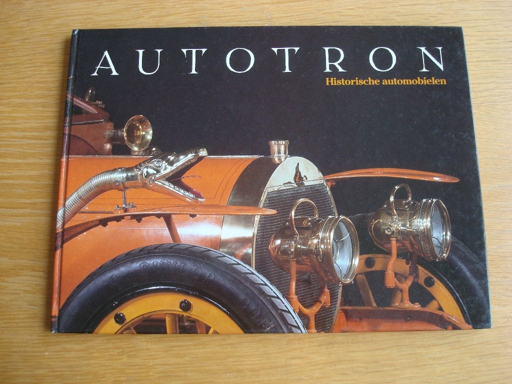 Boek Automobielen Autotron, Boeken, Auto's | Boeken, Ophalen of Verzenden, Zo goed als nieuw, Overige merken