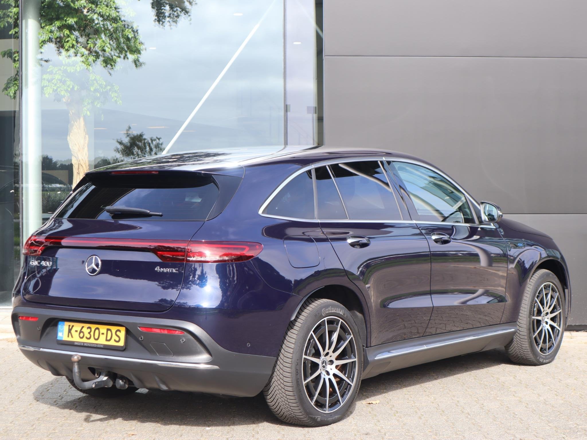 Mercedes-Benz EQC 400 4MATIC Business Solution AMG 80 kWh l, Auto's, Automatische klimaatregeling, Zwart, Blauw, Origineel Nederlands