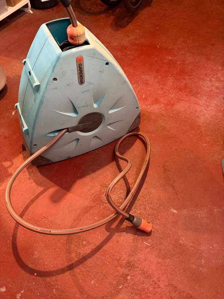 Gardena Wandslangbox - automatische roll up, Tuin en Terras, Tuinslangen, Ophalen, Gebruikt, Tuinslanghaspel