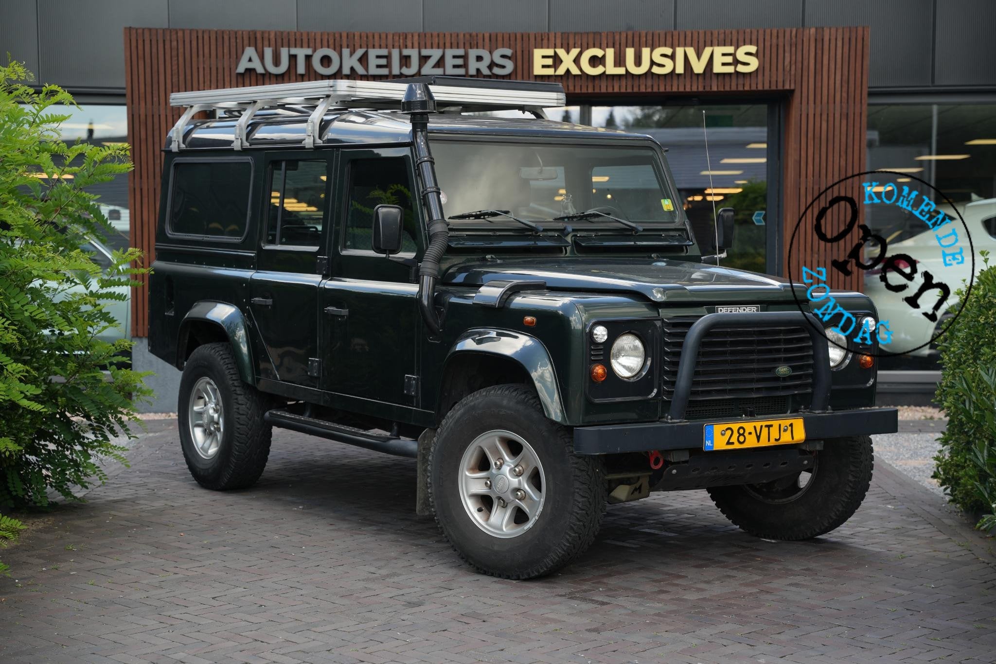 Land Rover Defender 2.5 Td5 SW 110" E, Auto's, Stof, Gebruikt, 2495 cc, 122 pk