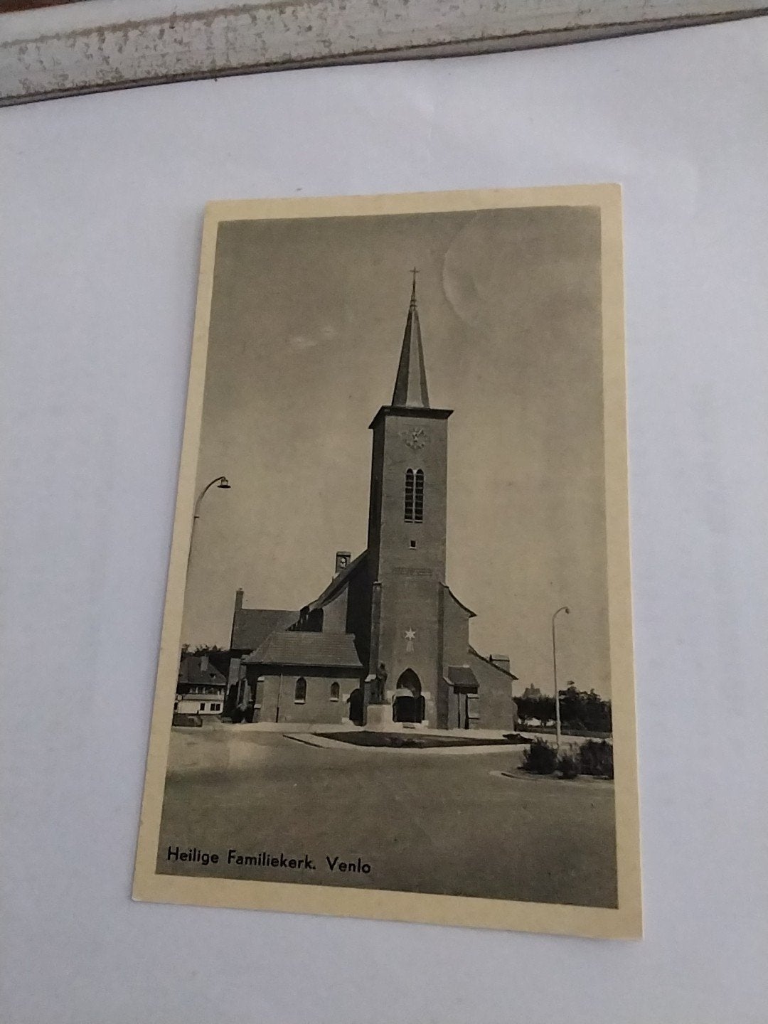 Oude Ansichtkaart: Heilige Familiekerk, Venlo (1949), Ophalen of Verzenden, 1940 tot 1960, Gelopen, Limburg