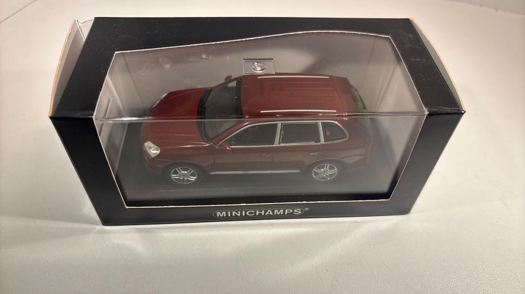 Porsche cayenne gts minichamps 1.43, Auto, Ophalen of Verzenden, MiniChamps, A