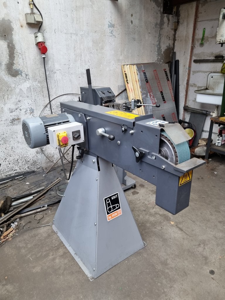 Grit metaal bandschuurmachine, Ophalen, Zo goed als nieuw, 1200 watt of meer, Bandschuurmachine
