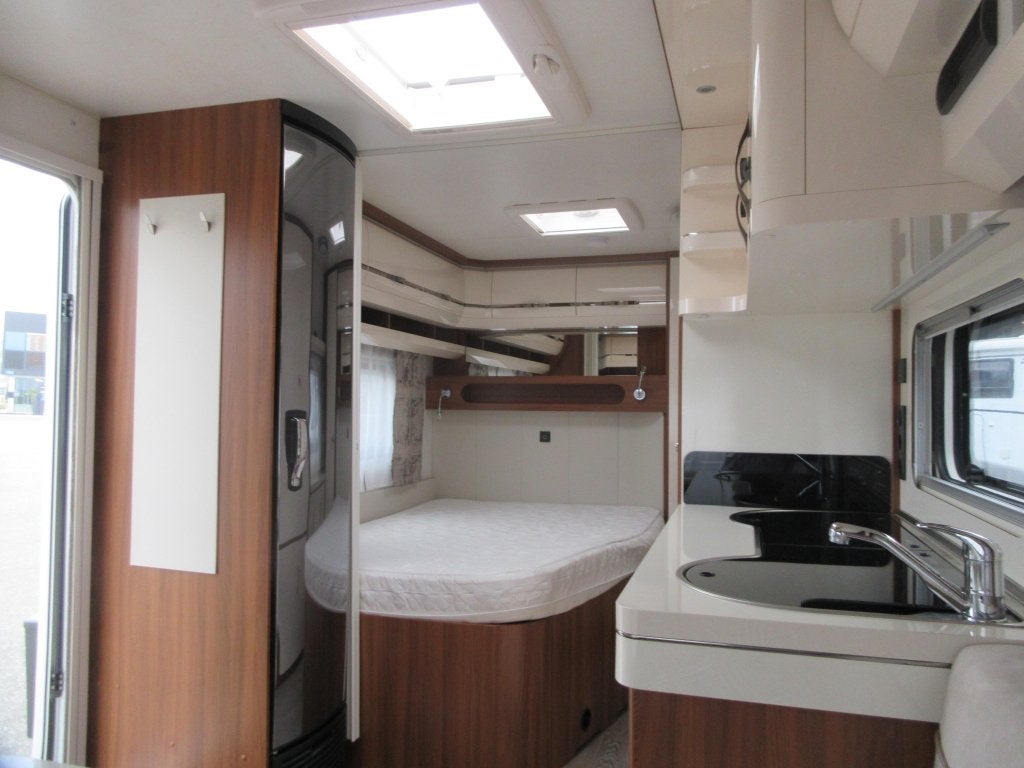 Hobby Excellent 495 WFB MET MOVER EN VASTE LUIFEL, Fietsenrek, Lengtebed, Hobby, Tot en met 4