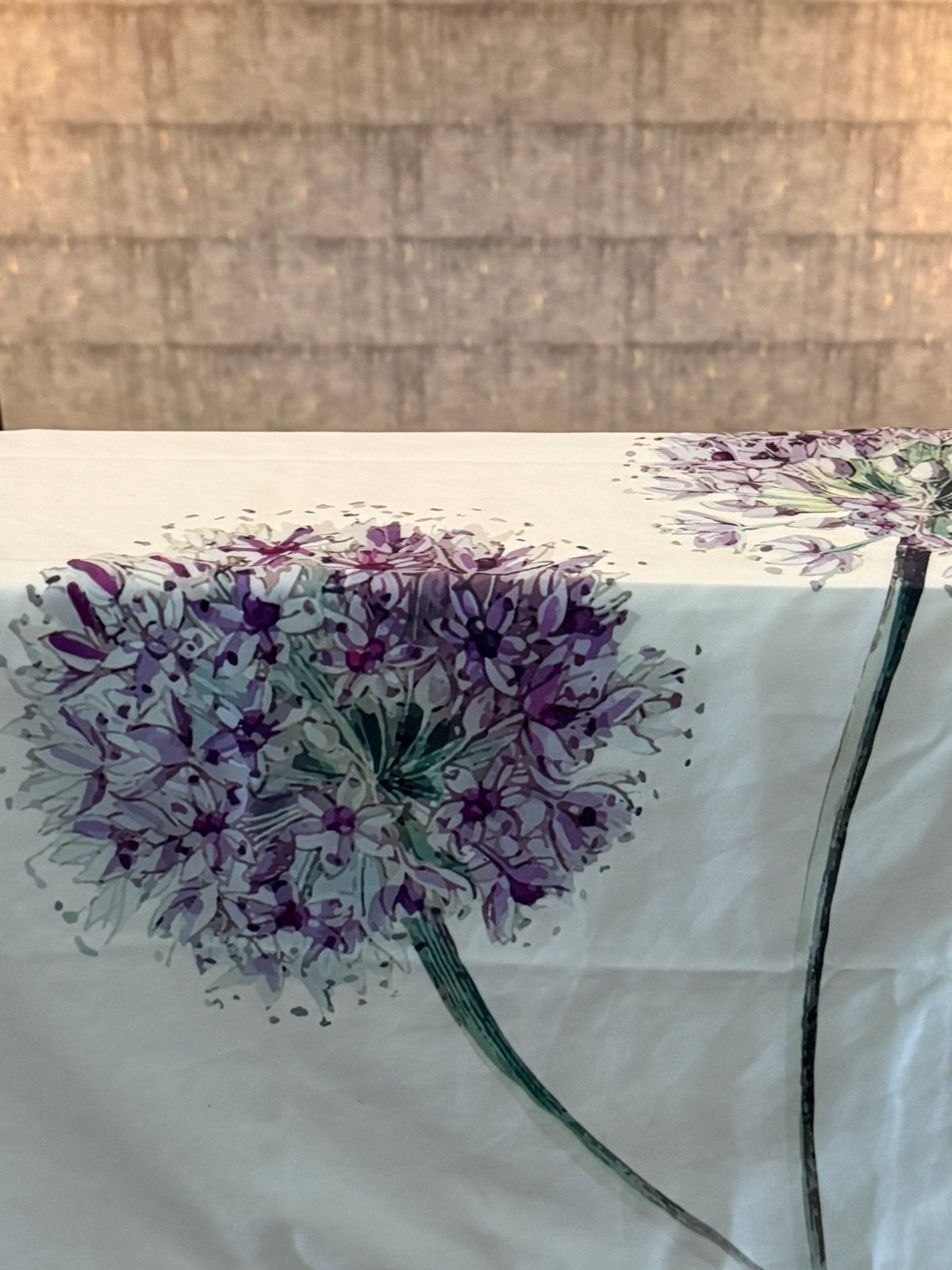 Witte ondergrond paarse bloemen 240x220 met slopen optidee, Ophalen of Verzenden, Zo goed als nieuw