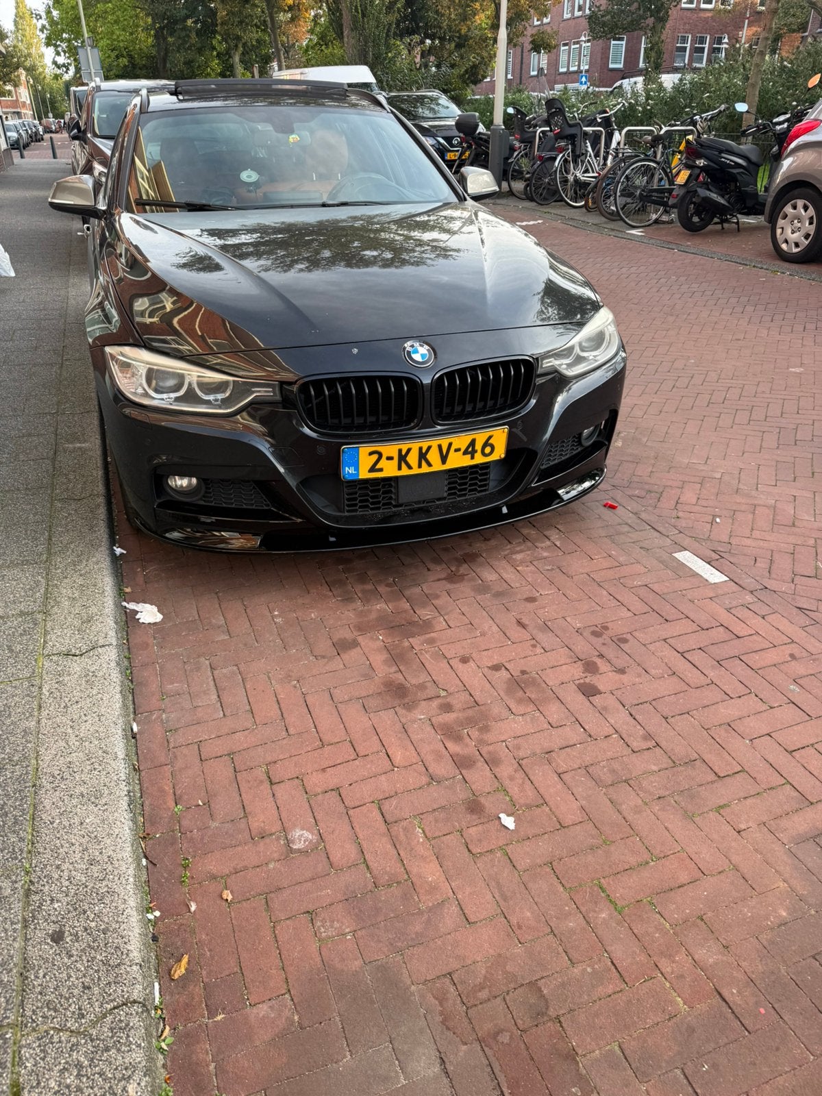 BMW 3-Serie 3.0 330D Xdrive Touring AUT 2013 Zwart, Auto's, Automaat, Euro 5, 1800 kg, 2993 cc