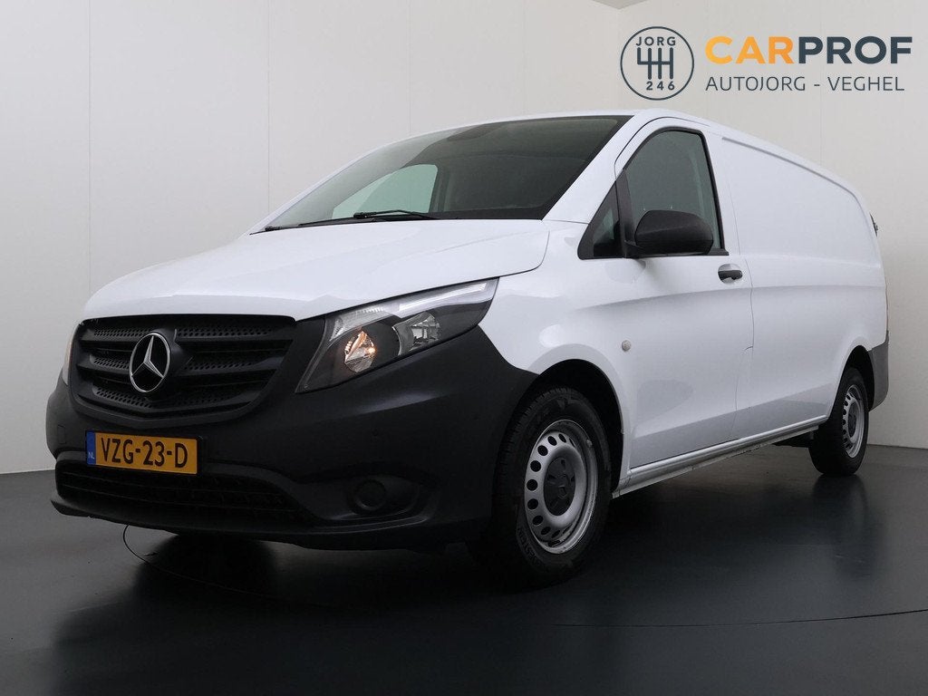 Mercedes-Benz Vito 110 CDI Lang Facelift Trekhaak Airco Navi, Auto's, Voorwielaandrijving, Gebruikt, Euro 6, 4 cilinders