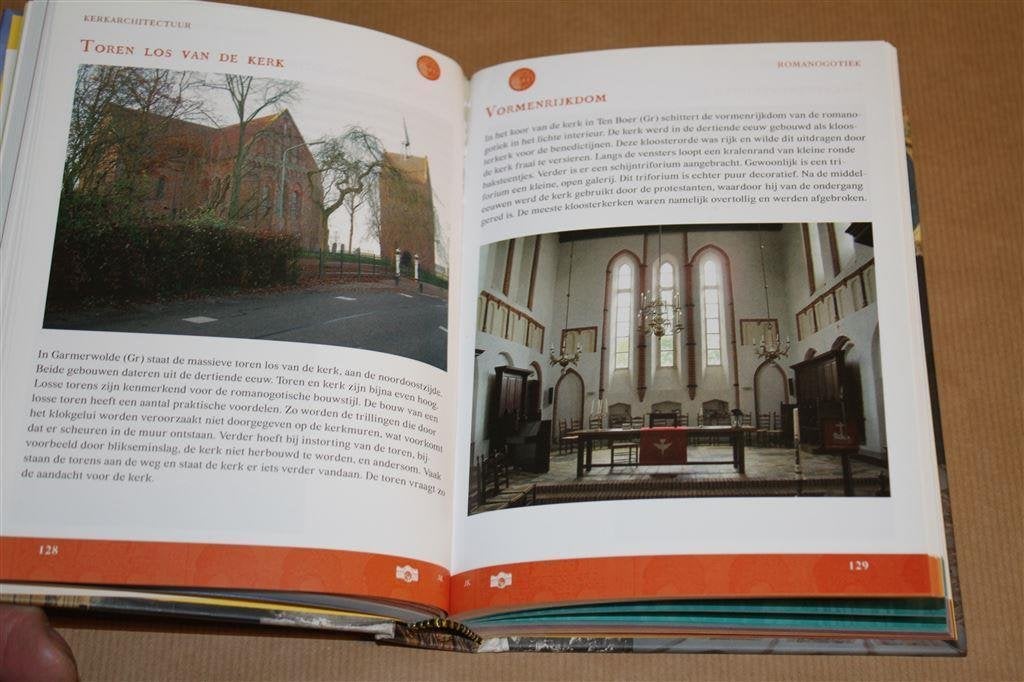Het kerken boek. Waanders., Ophalen of Verzenden, Zo goed als nieuw