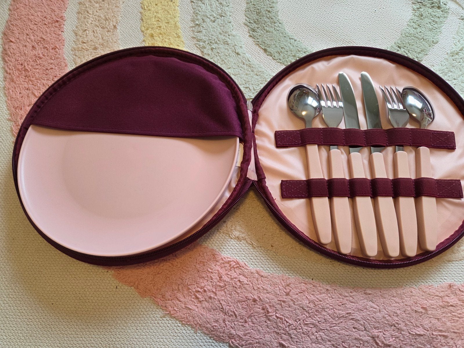 Nieuw: roze picknick set Hema 2 borden en bestek
Ongebruikt, Ophalen of Verzenden, Nieuw